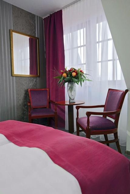 Hotel Am Markt Oebisfelde Экстерьер фото