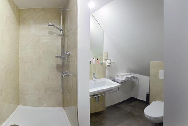 Hotel Am Markt Oebisfelde Экстерьер фото