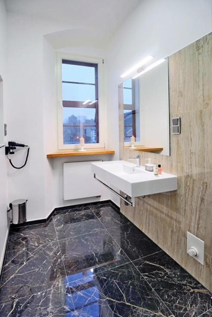 Hotel Am Markt Oebisfelde Экстерьер фото